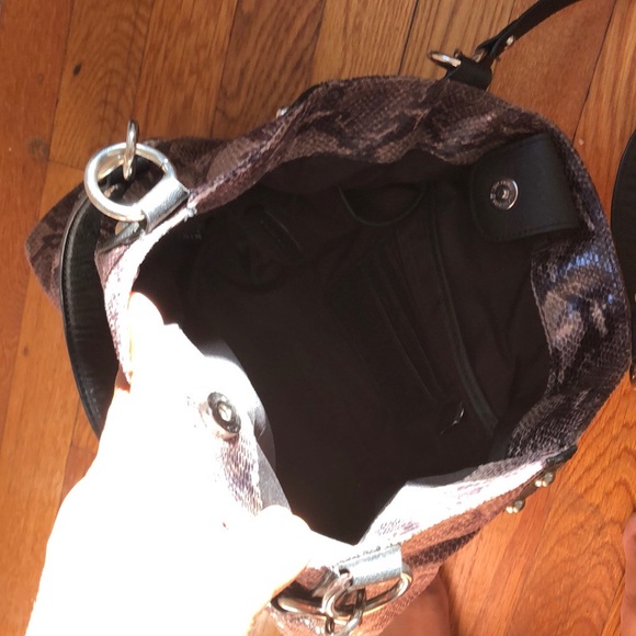Nine & Co. Black/Brown Soft Reptile Shoulder Bag - Picture 4 of 4